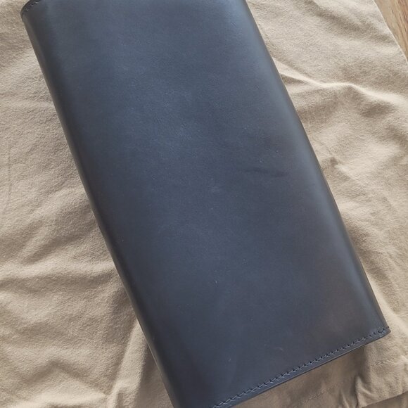 LOUIS VUITTON - one of a kind EXCLUSIVE black crystal LV logo evening clutch bag - Picture 2 of 4